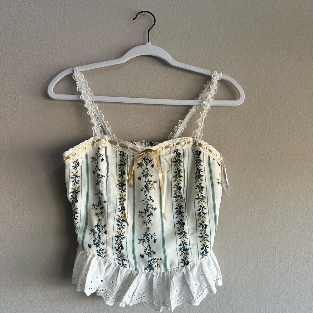 Floral Eyelet Ruffle Cami Tank Top - Cream - Size Small - NWT